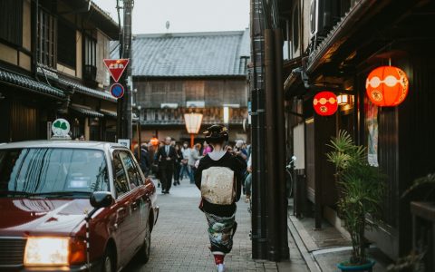 从大阪去京都、奈良、神户一日游怎么坐车：路线、车费和时间对比