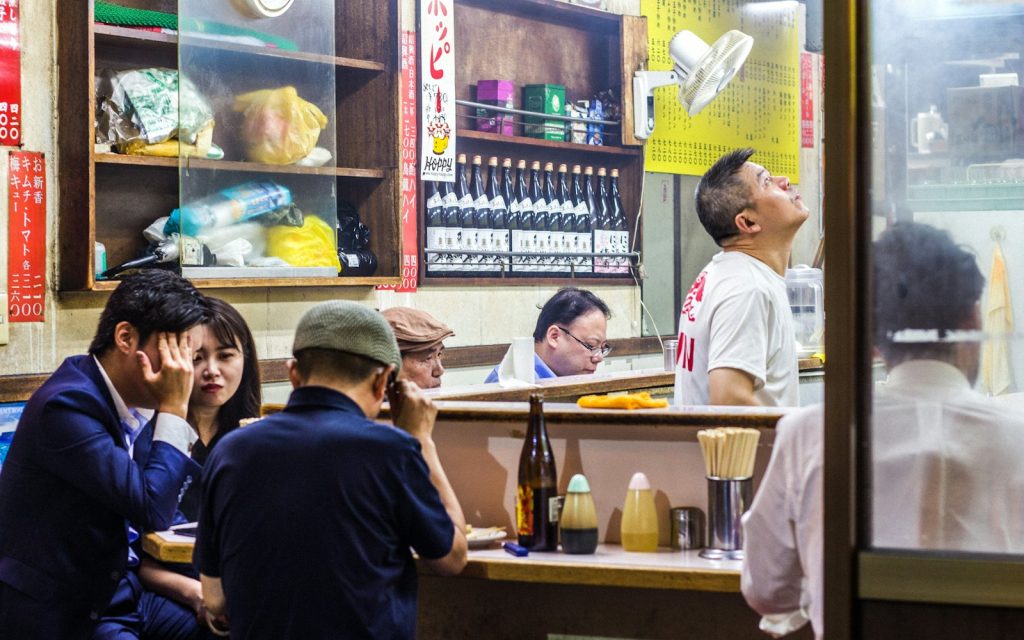 居酒屋