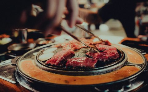 鹤桥和生野韩国城怎么逛：烤肉、泡菜、韩国小吃一条线